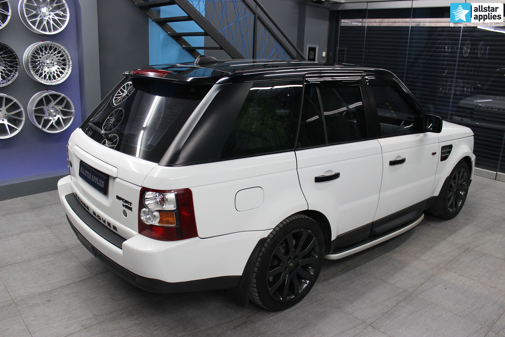 Range Rover – White Metallic (5)