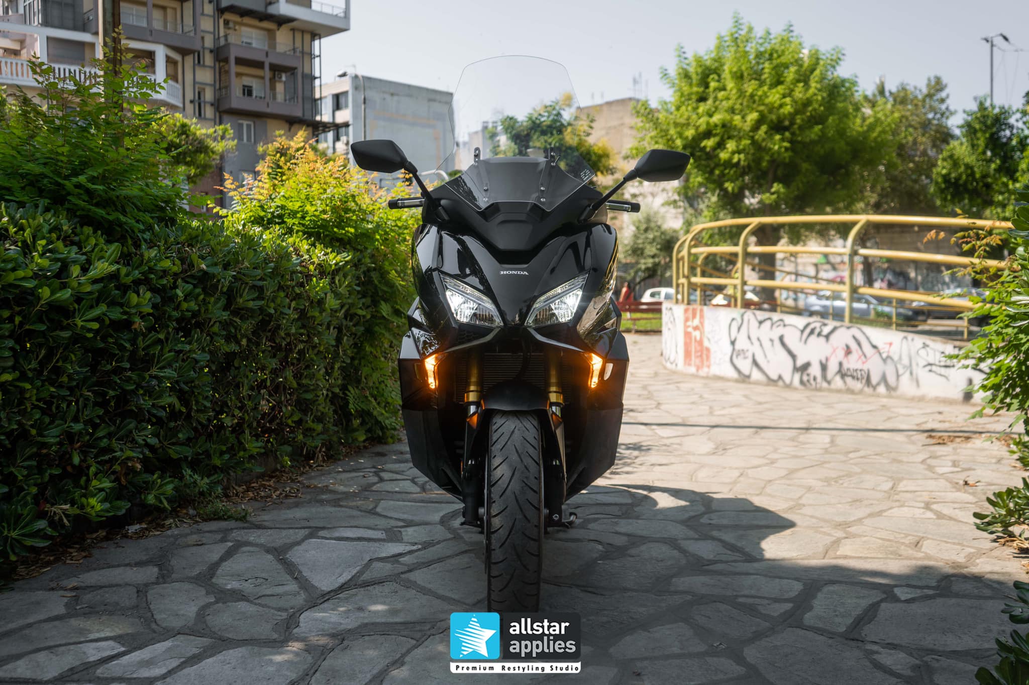 Μεμβράνες Προστασίας PPF Xpel Ultimate Plus σε HONDA FORZA 750! Προστατέψτε το χρώμα της μηχανής σας! Allstar Applies στη Θεσσαλονίκη