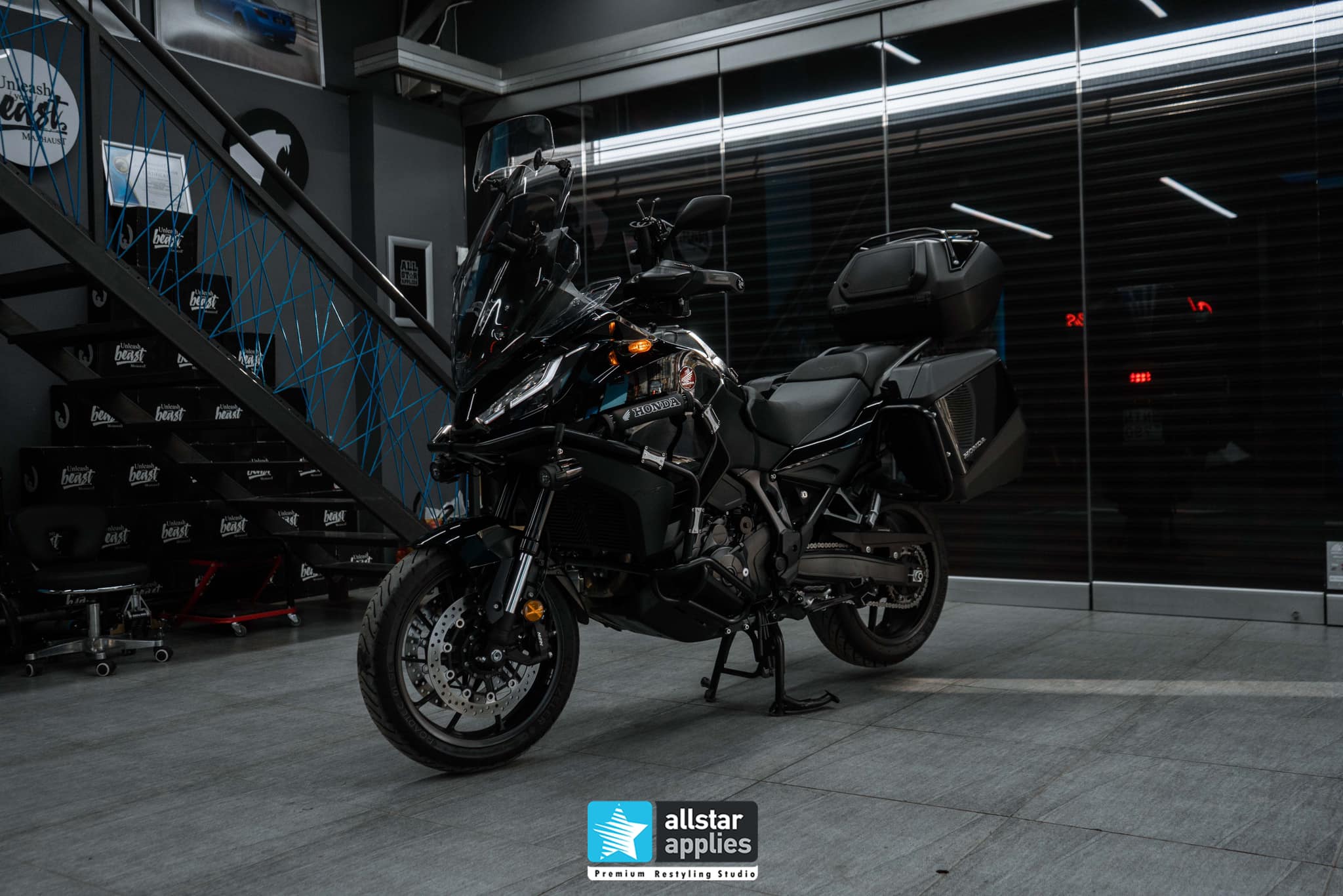 Μεμβράνες Προστασίας PPF Skyfol Nano Elite σε HONDA NT1100! Προστατέψτε το χρώμα της μηχανής σας! Allstar Applies στη Θεσσαλονίκη